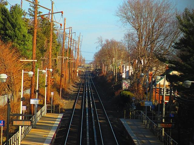 Carle Place Eastward