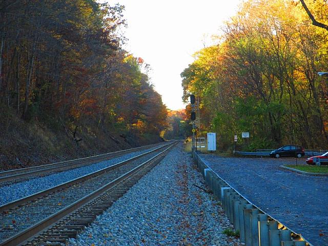 All's quiet in the westbound direction