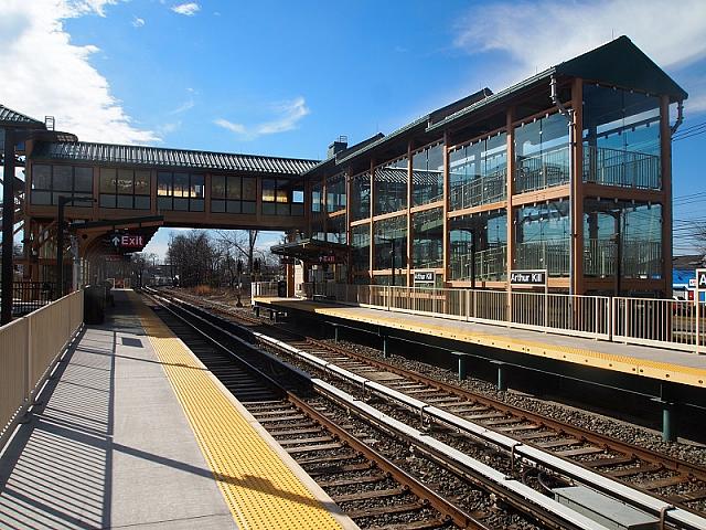 Arthur Kill Station